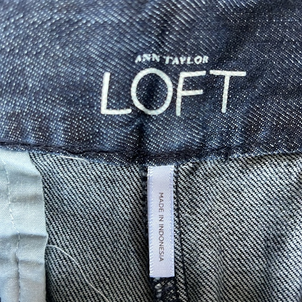 Loft Dark Denim Shorts - Picture 3 of 4
